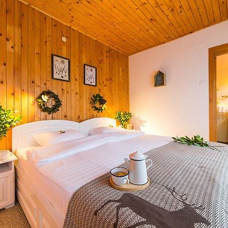 Hadar Chalet Hotel Buzău Eksteriør billede